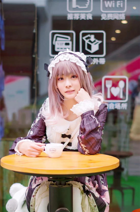 洛丽塔松林物语