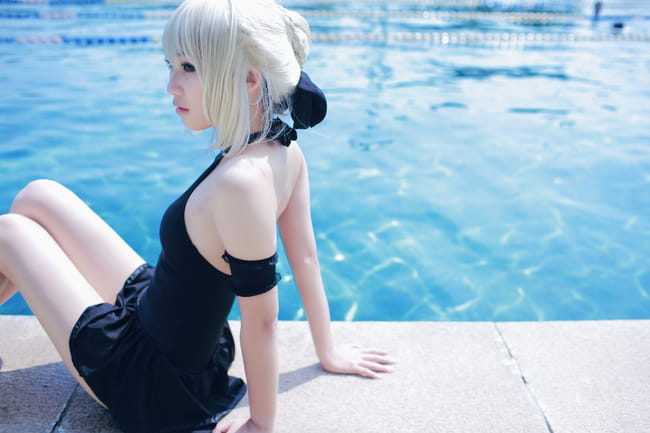 Fate/HF线 Saber·Alter 露背水着COS