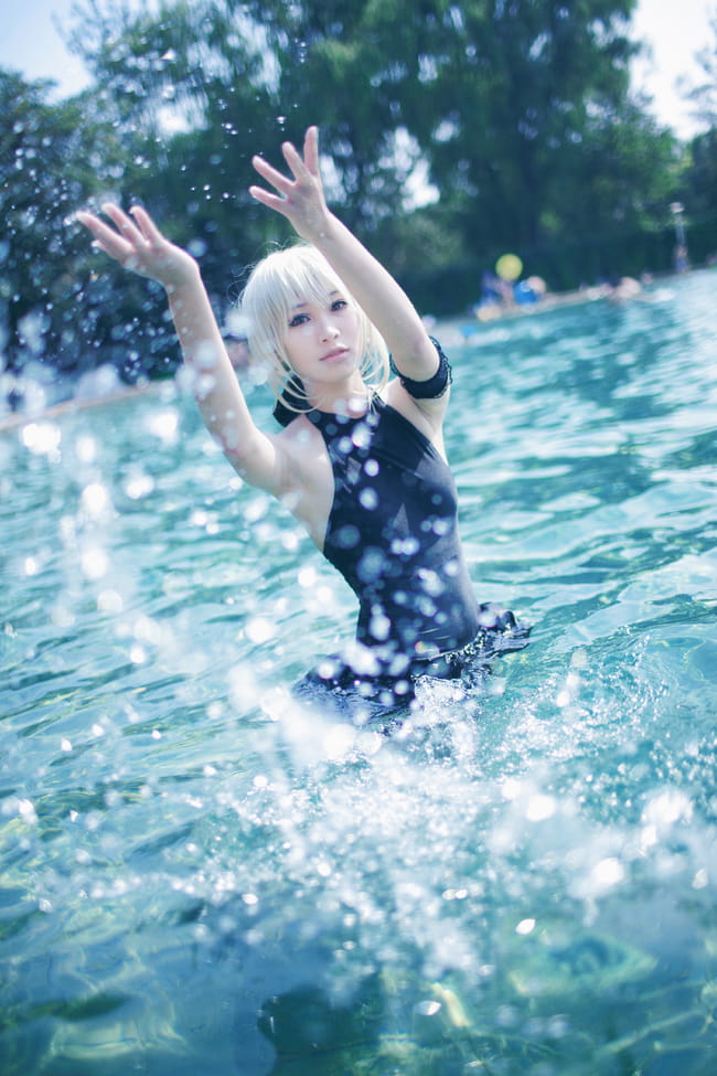 Fate/HF线 Saber·Alter 露背水着COS