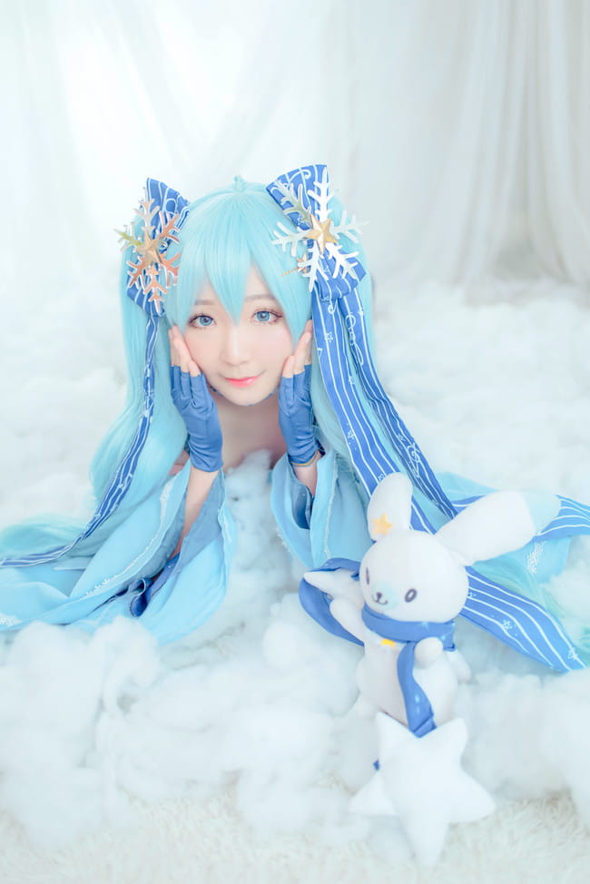 星与雪的公主 雪初音 COS