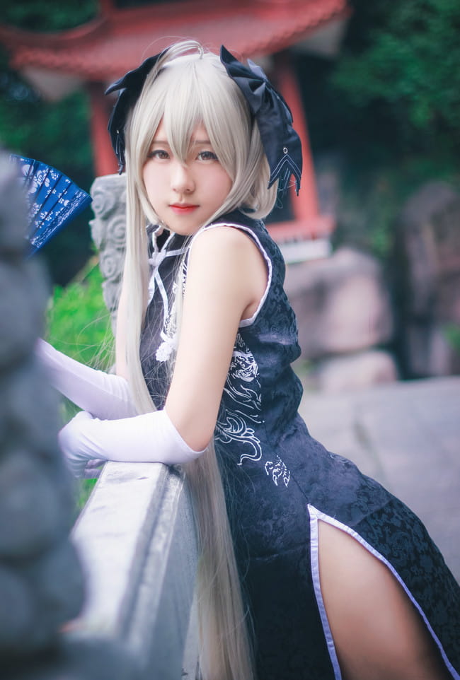 我可爱么？——穹妹黑旗袍