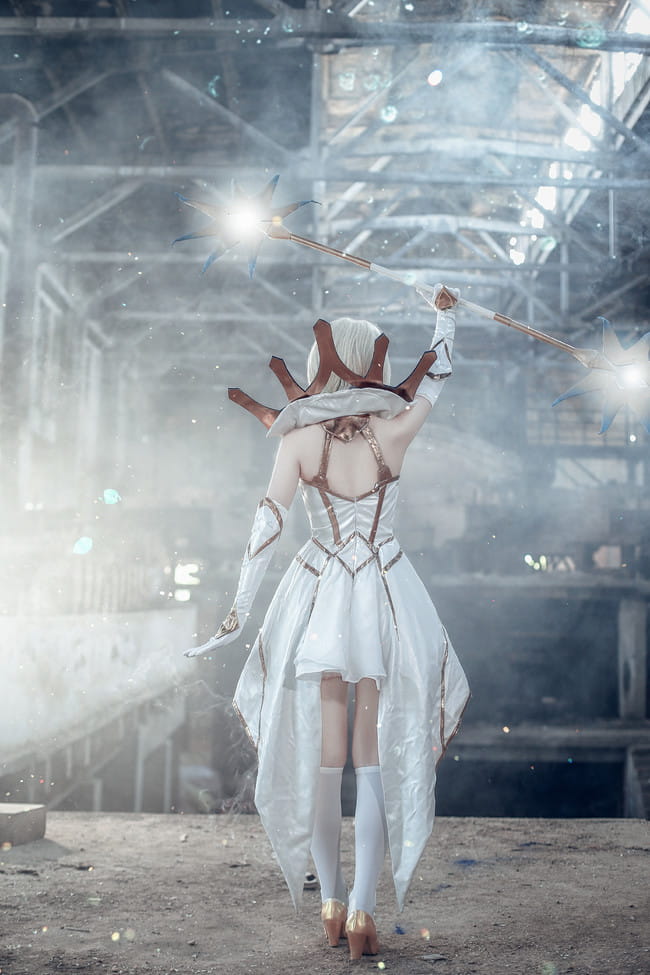 大元素使拉克丝（光）