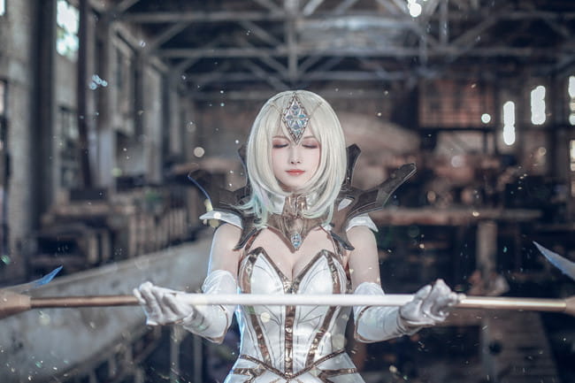 大元素使拉克丝（光）