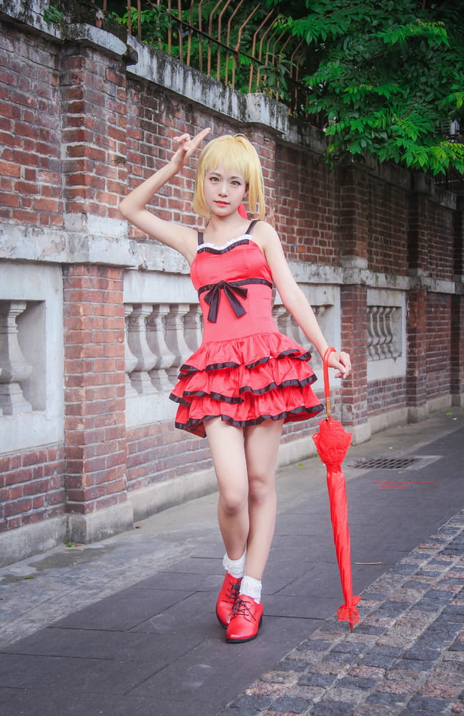 尼禄深红洋裙ver.