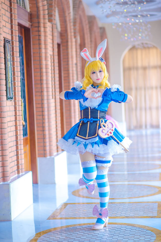 王者荣耀 妲己爱丽丝cosplay图片(1)
