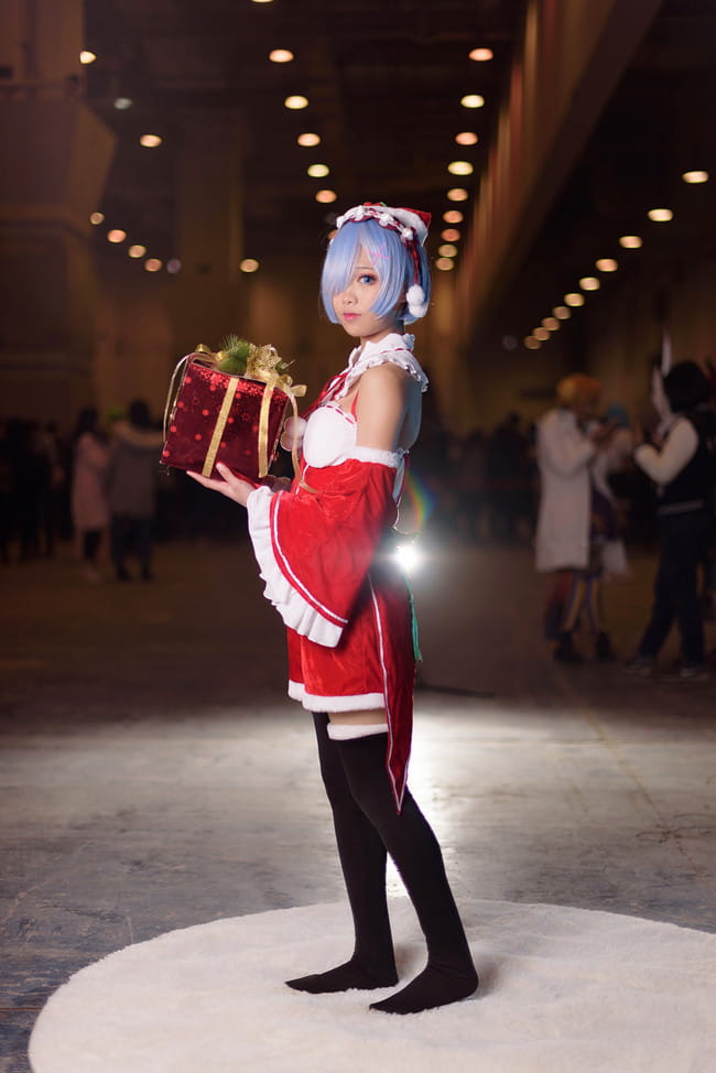 圣诞快乐，我把蕾姆送给你当礼物