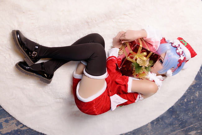 圣诞快乐，我把蕾姆送给你当礼物