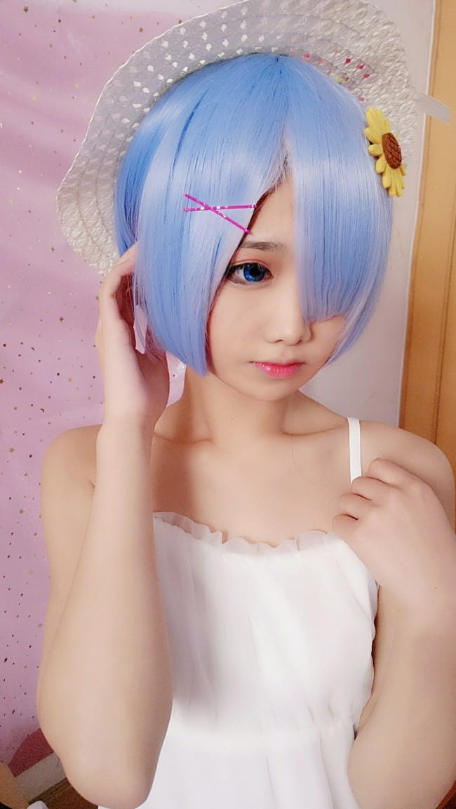 蕾姆插画白裙 有没感觉到寒冷 cosplay