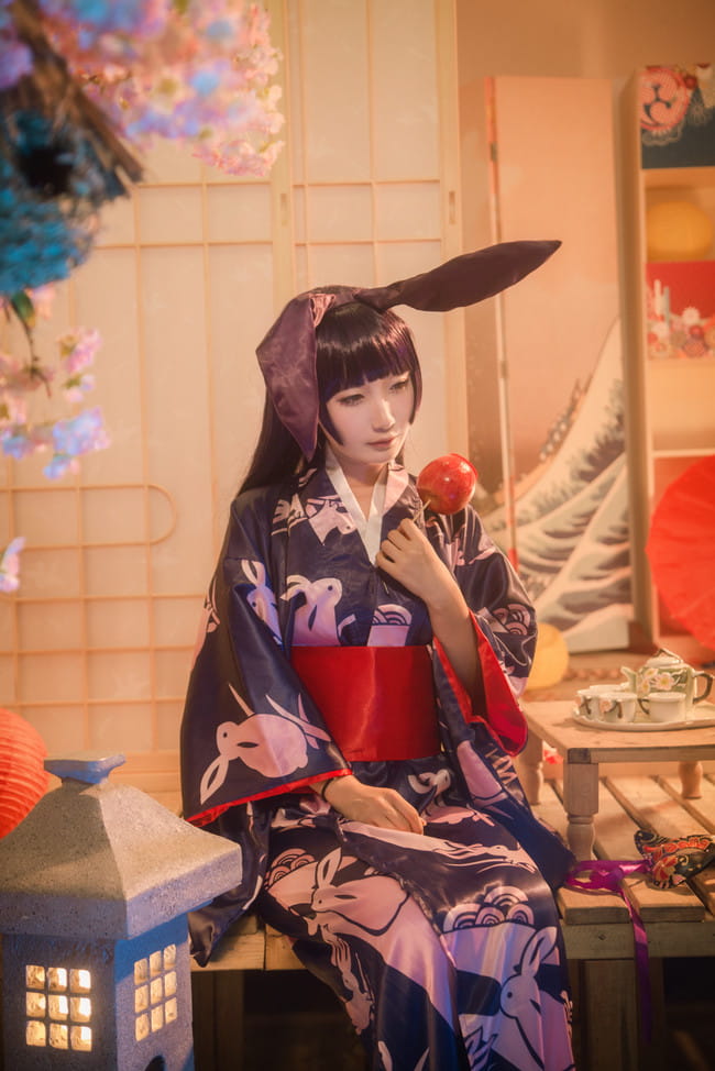 做黑猫的男友吧，会有很多好处的