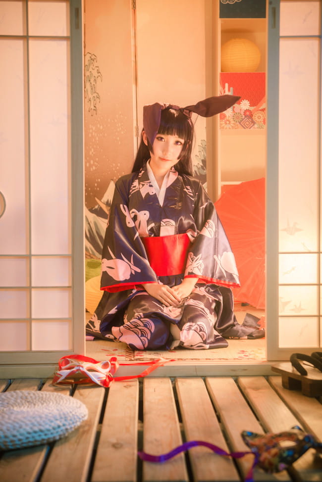 做黑猫的男友吧，会有很多好处的