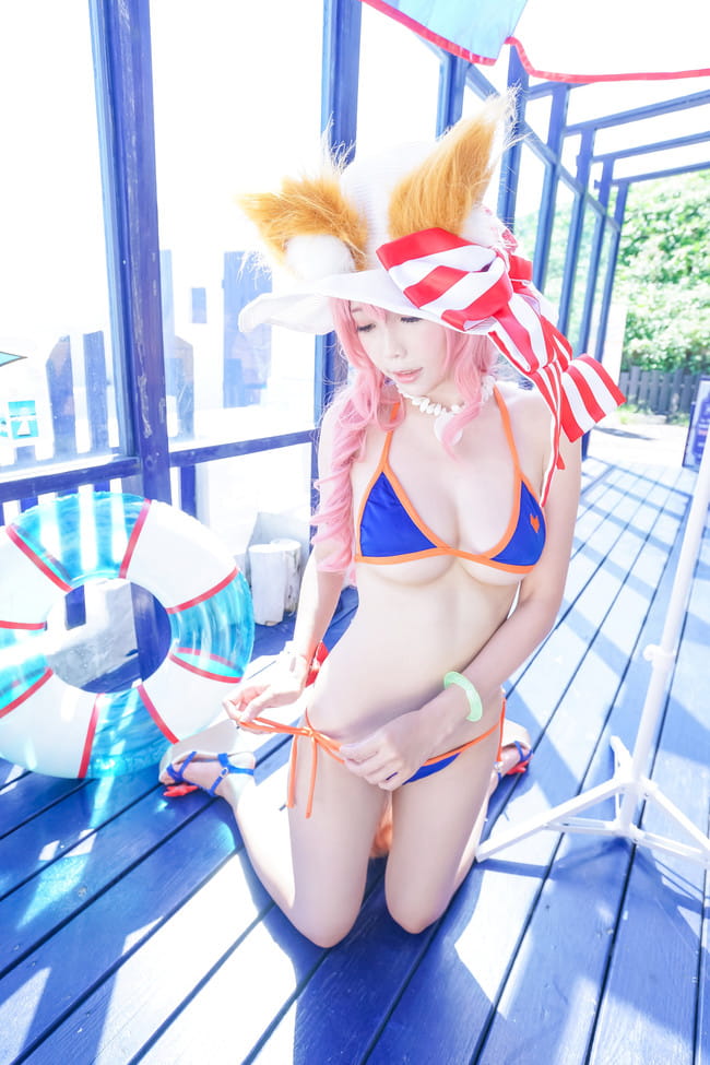 Fate/Grand Order 玉藻前泳装 cosplay图片(1)