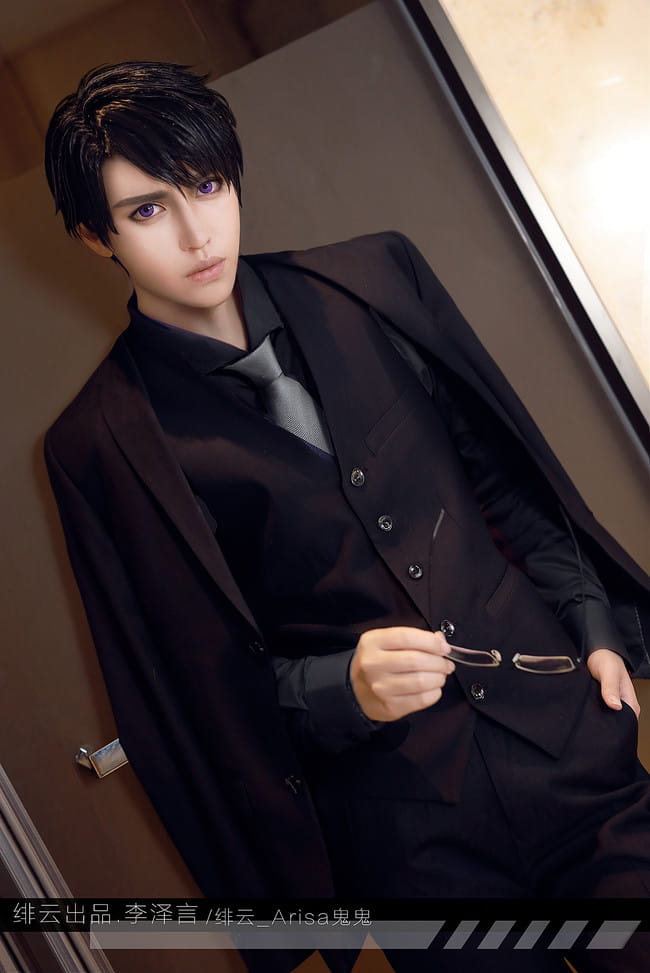 恋与制作人 你的时间属于我 李言泽cosplay