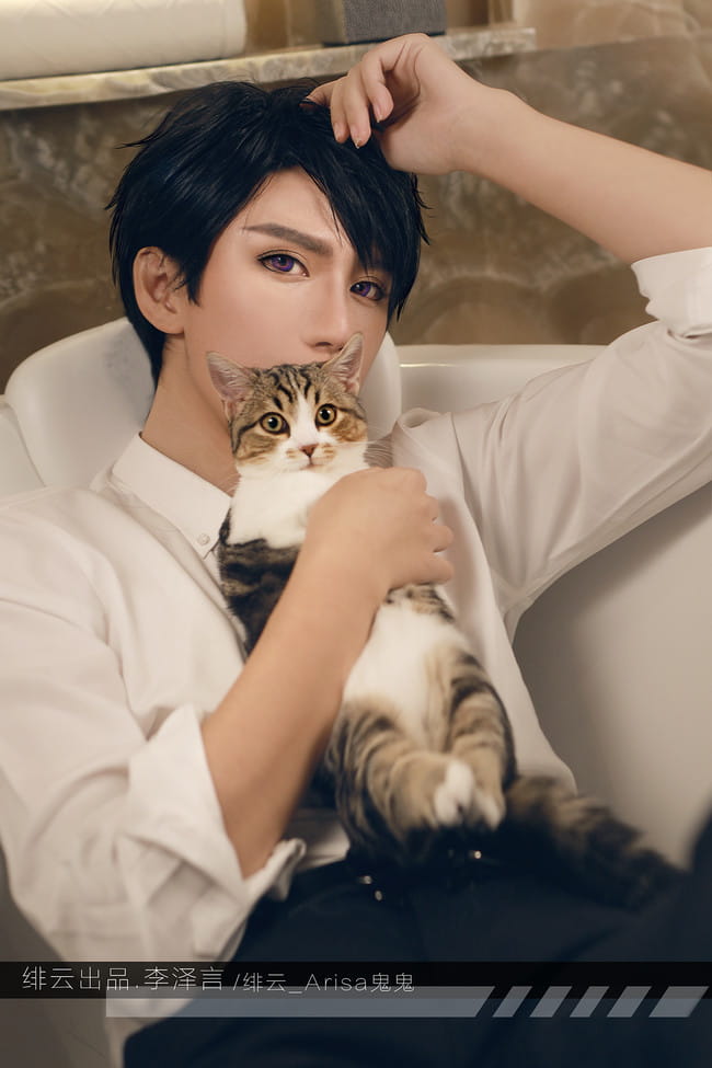 恋与制作人 你的时间属于我 李言泽cosplay