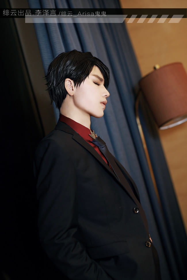 恋与制作人 你的时间属于我 李言泽cosplay