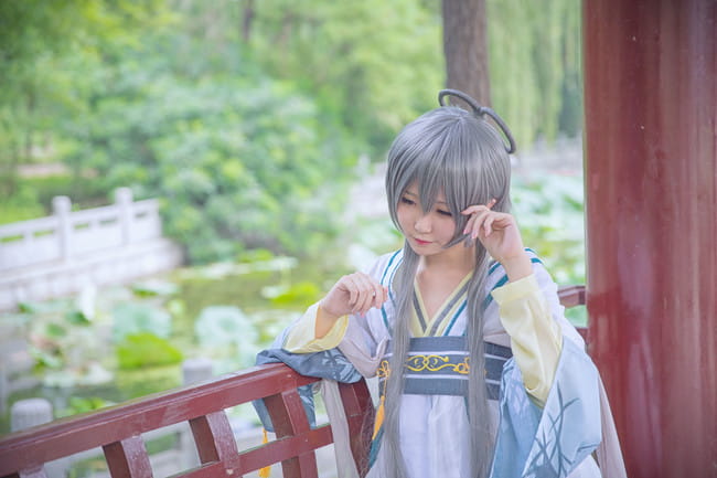 VOCALOID 洛天依 芷汀兰 cosplay