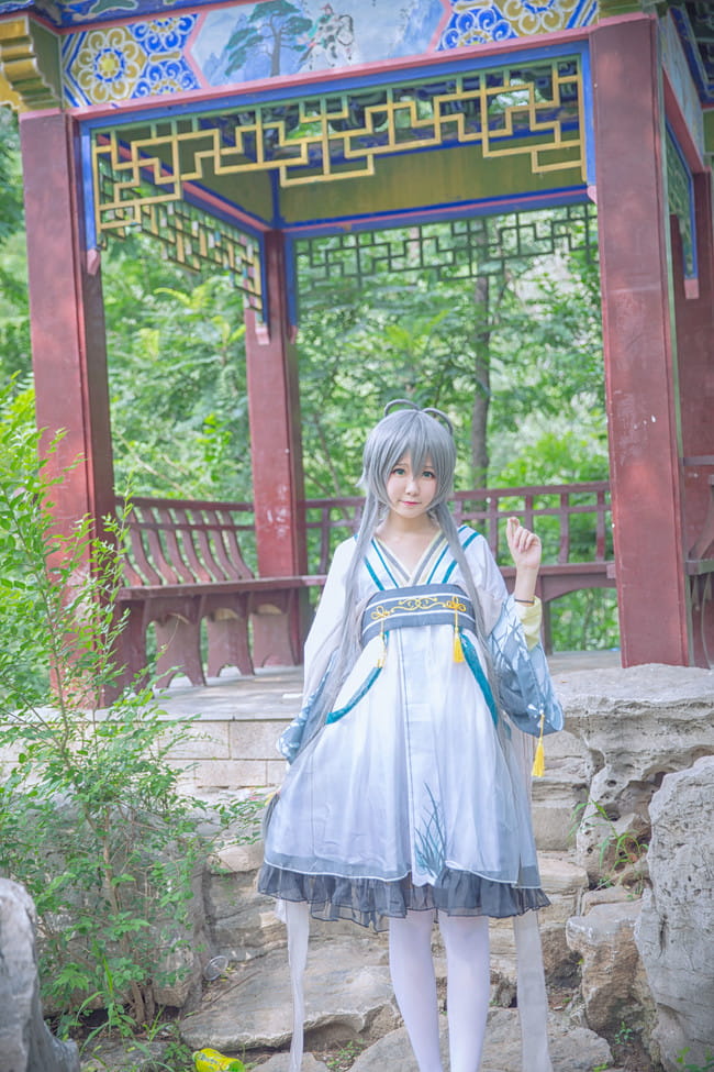VOCALOID 洛天依 芷汀兰 cosplay