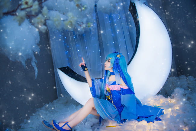 初音未来 星与雪的公主 cosplay