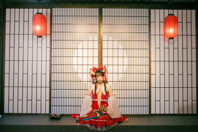 【东方】乐园的巫女