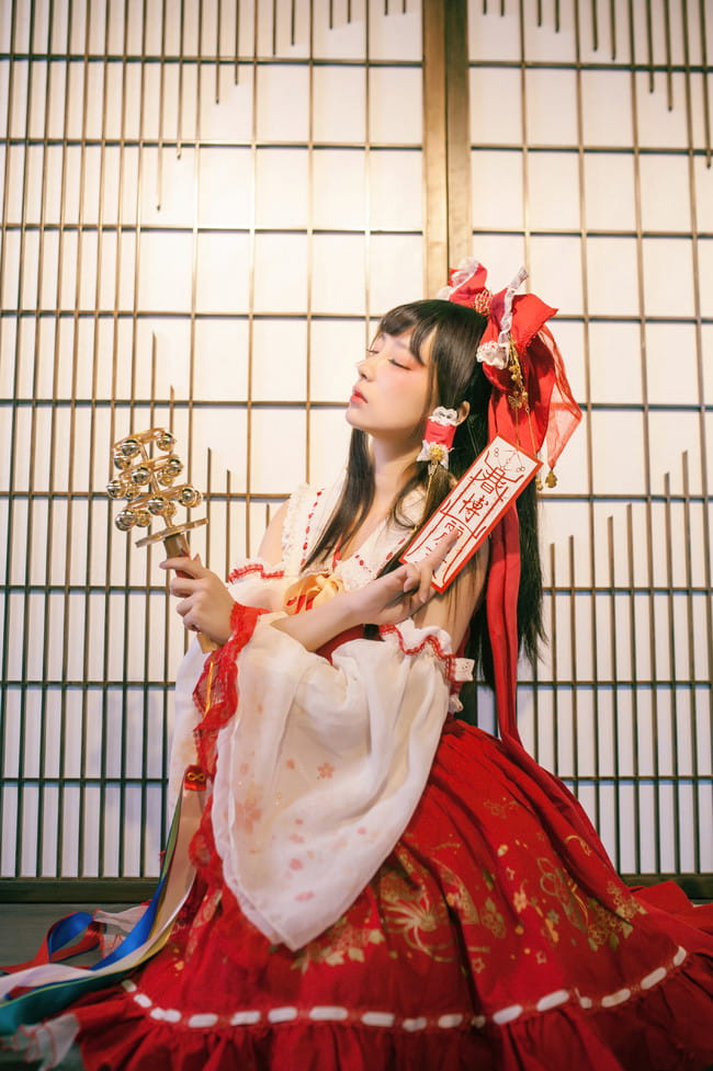 【东方】乐园的巫女