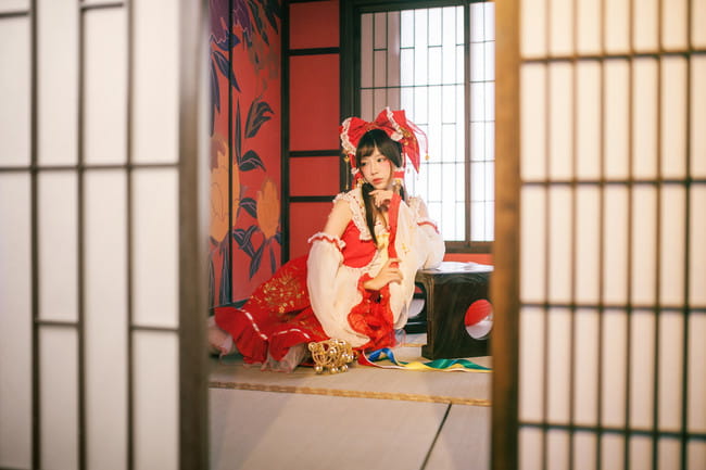 【东方】乐园的巫女