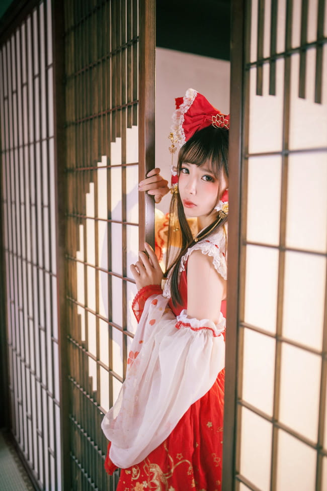 【东方】乐园的巫女