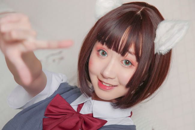 一只野生的未来猫突然出现~A捡起 B丢弃