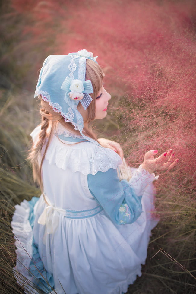 Lolita 那一季的花田 与少女的腼腆 cosplay