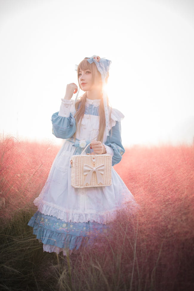 Lolita 那一季的花田 与少女的腼腆 cosplay