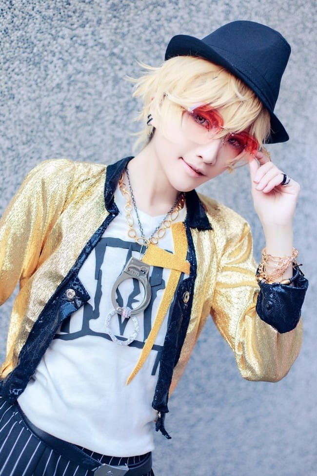 恋与制作人 周棋洛 cosplay