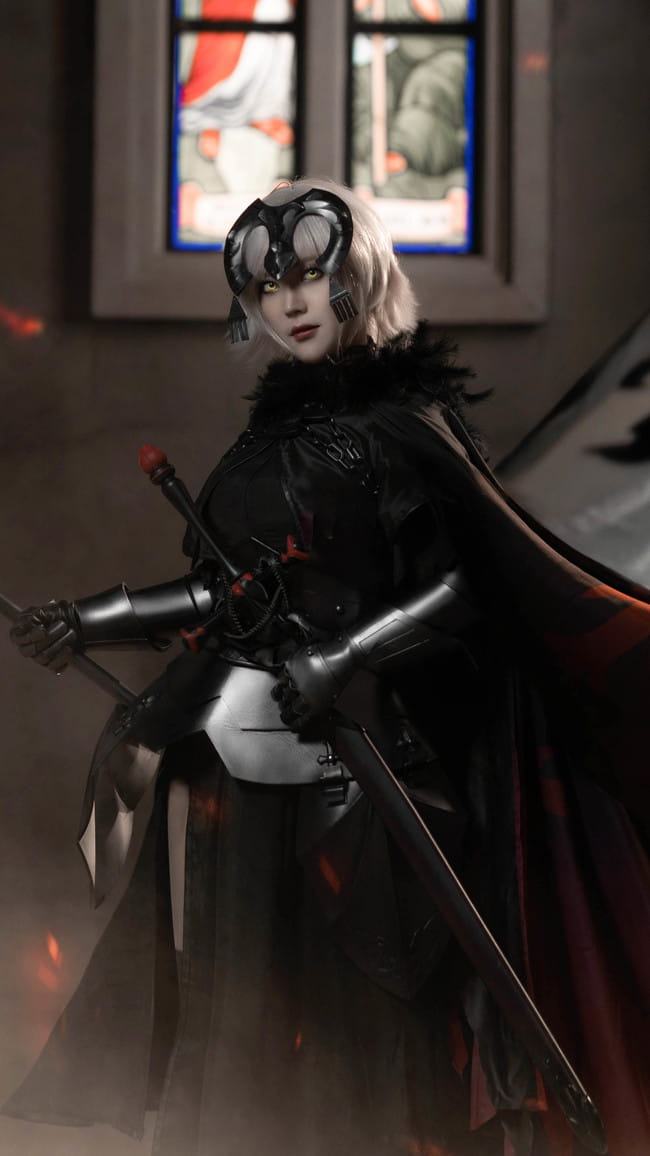 我原本就不喜欢争斗，但也不是畏惧浴血的胆小鬼。