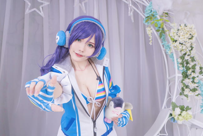 你是想要和我玩，还是想要和我的企鹅玩呢？