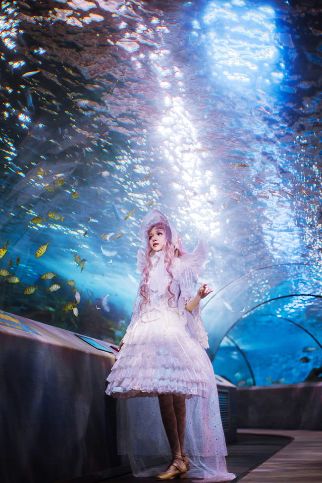 堕入深海的天使 少女写真集(1)