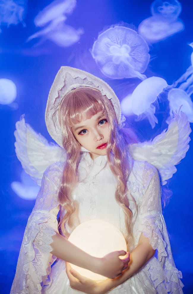 堕入深海的天使 少女写真集(1)