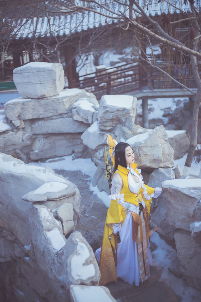 剑侠情缘网络版叁 雪河藏剑成女&秦风纯阳成女 cosplay图片(1)