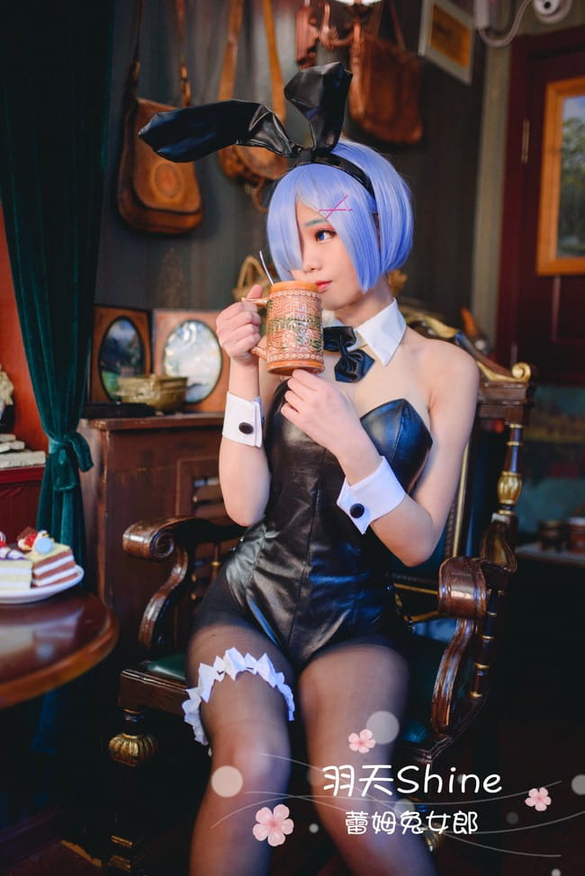 蕾姆兔女郎黑丝 cosplay