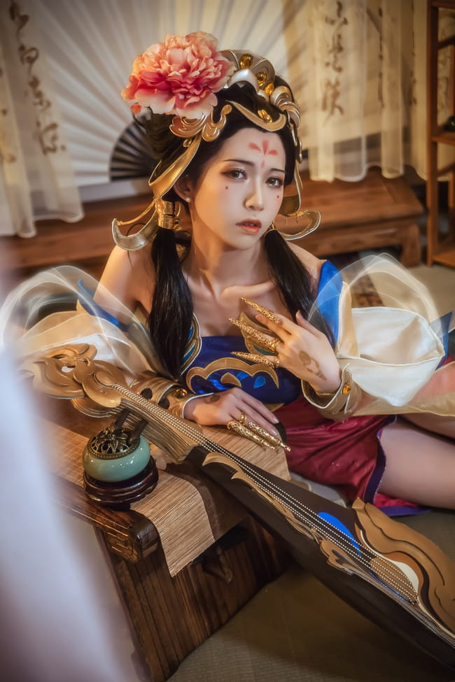 春江花月照人生无穷 弦音流转听山河入梦