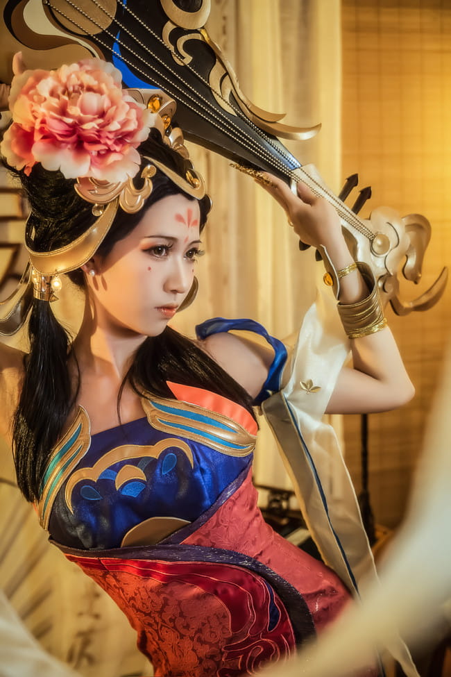 春江花月照人生无穷 弦音流转听山河入梦