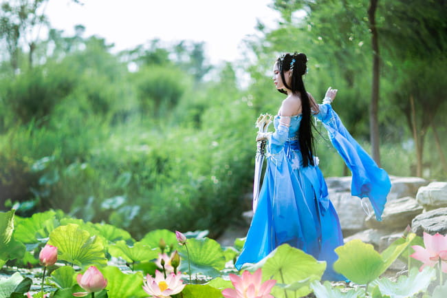 剑侠情缘网络版叁 七秀 御姐 cosplay