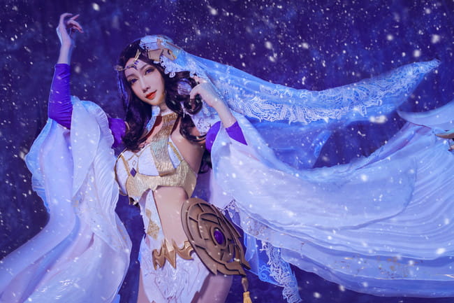 这么直白的盯着妾身，好羞涩哦～