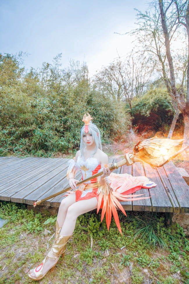 身作彩凤双飞翼，心有灵犀一点通