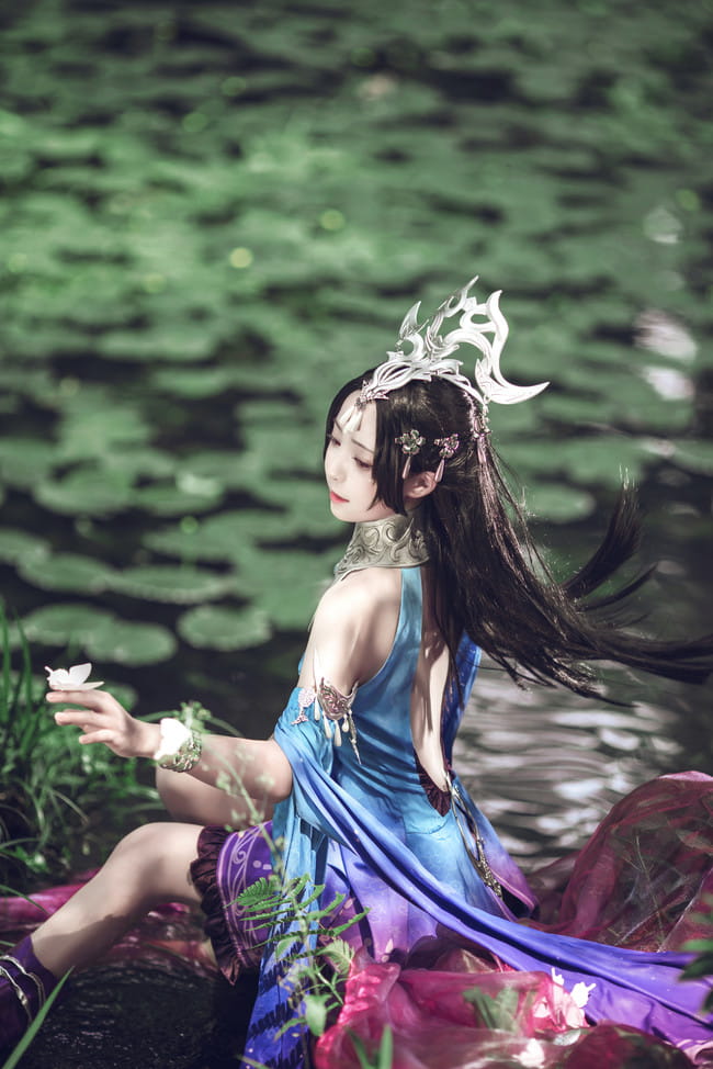 剑网三 五毒秦风套萝莉