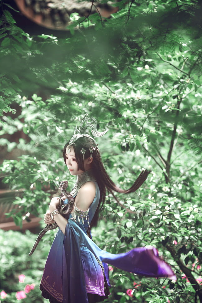 剑网三 五毒秦风套萝莉