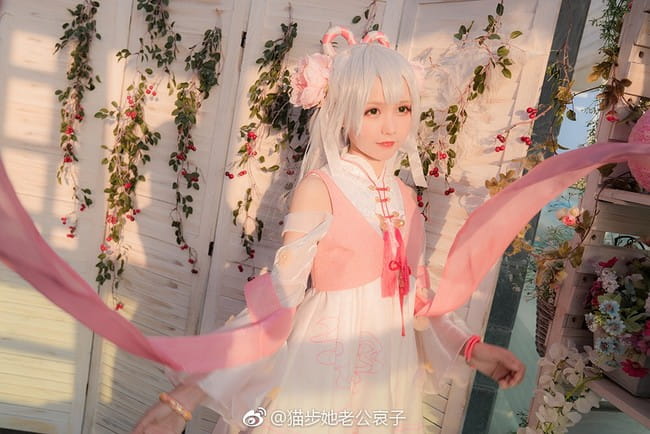 洛天依 宅舞 哀子 cosplay