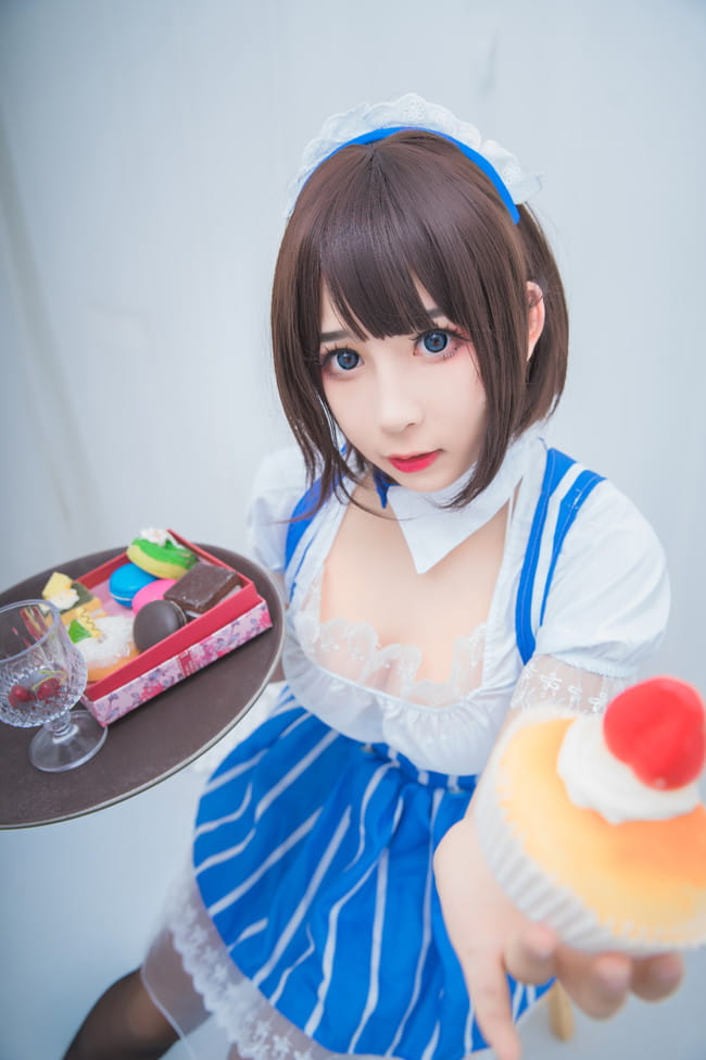 路人女主的养成方法 黑丝 女仆 cosplay