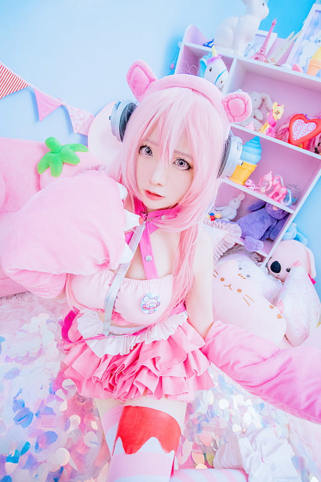 超级索尼子 暴力熊出镜 cosplay
