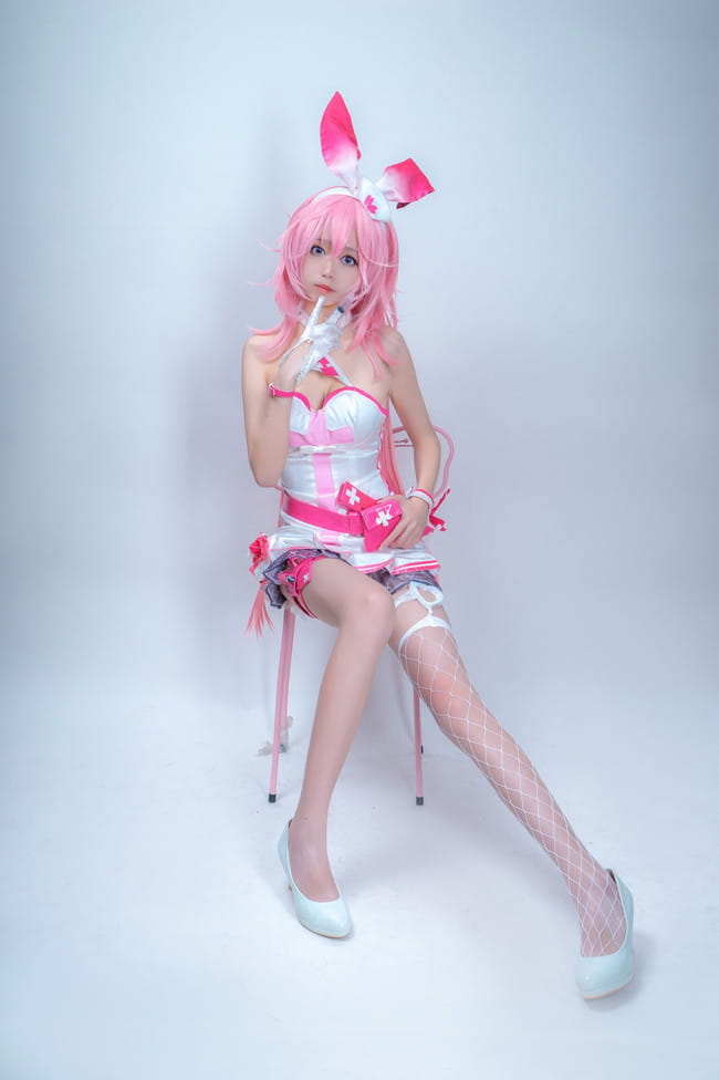 崩坏学园3 护士装 八重樱 cosplay