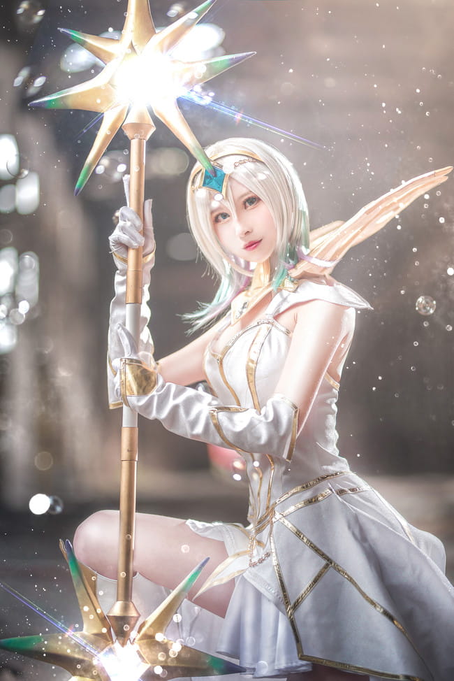英雄联盟 关辉女郎拉克丝 大元素使 cosplay