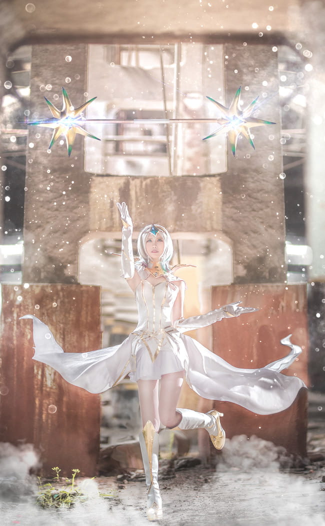 英雄联盟 关辉女郎拉克丝 大元素使 cosplay