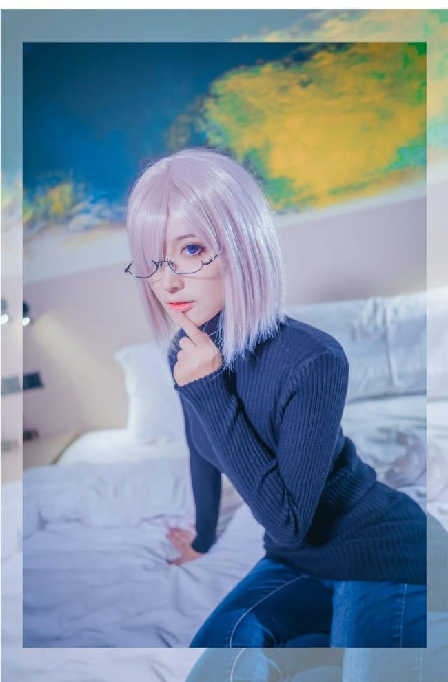 【cos正片】不来一起枕头大战嘛？