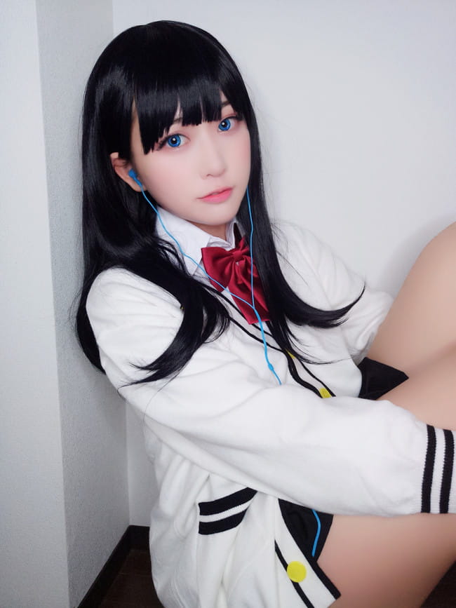 我永远喜欢宝多六花的肉腿～